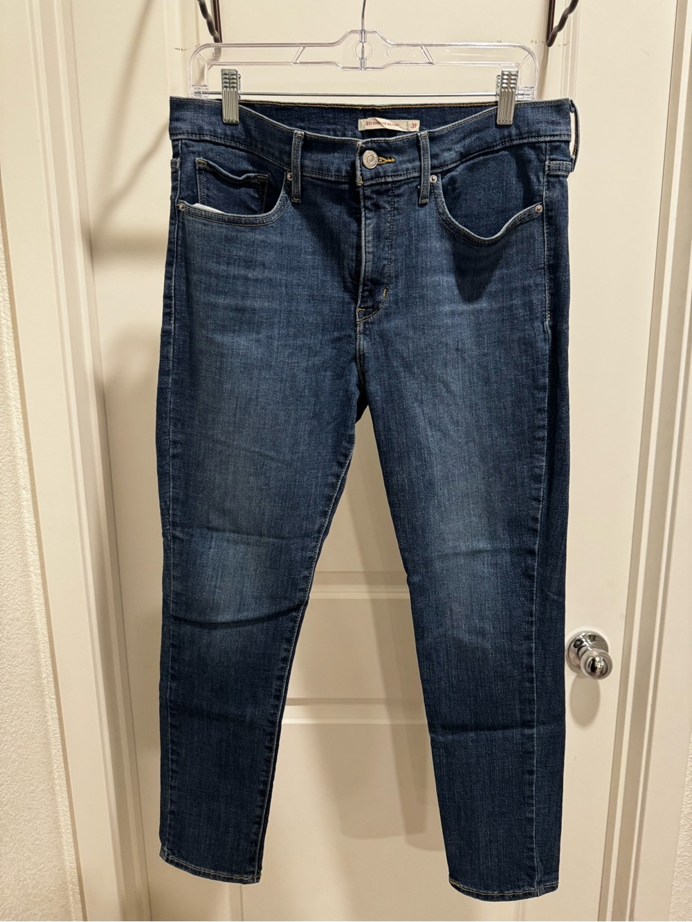 Women’s 311 Shaping Skinny Levi's - 31x28 (12Short) Dark Wash Jeans